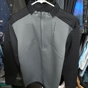 Under Armour Golf Gray and Black Half Zip